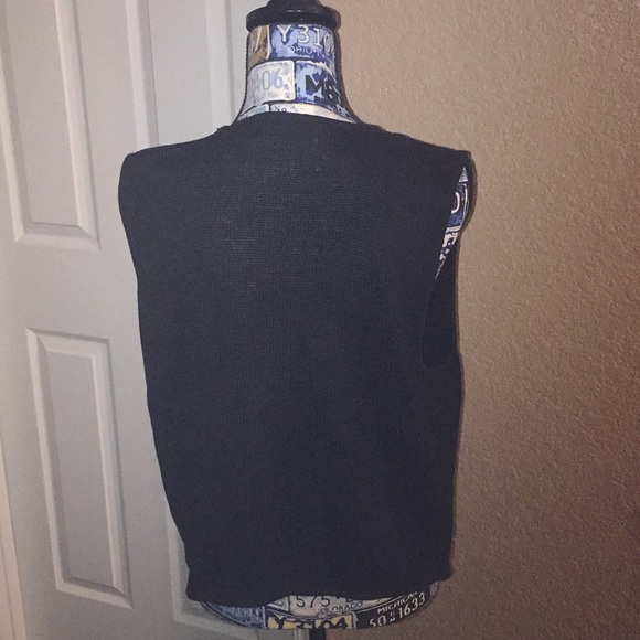 Vest 🍁 - Picture 5 of 5